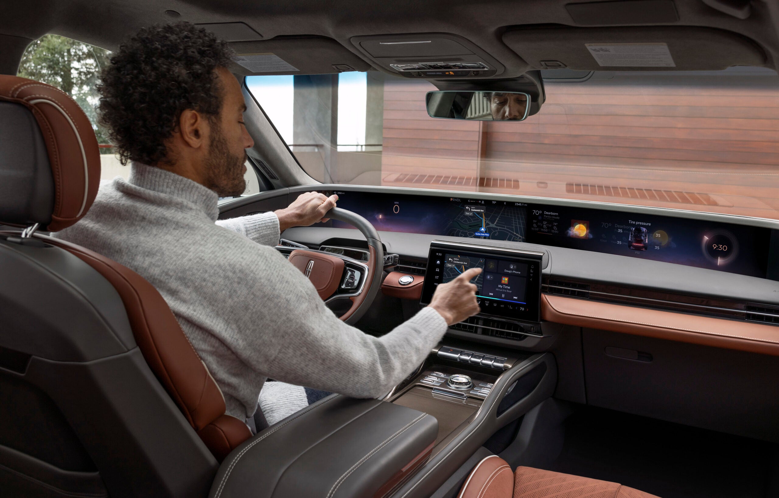 Lincolnâs 48-inch panoramic display dominates the interior of the 2024 Nautilus. Credit