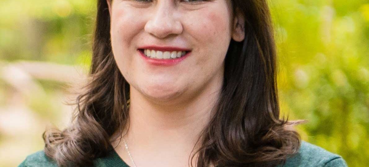 Astronomers use wobbly star stuff to measure a supermassive black hole’s spin