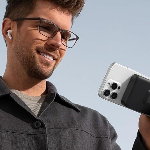 The Best MagSafe Power Banks to Keep Your Phone Charged All Day and Night