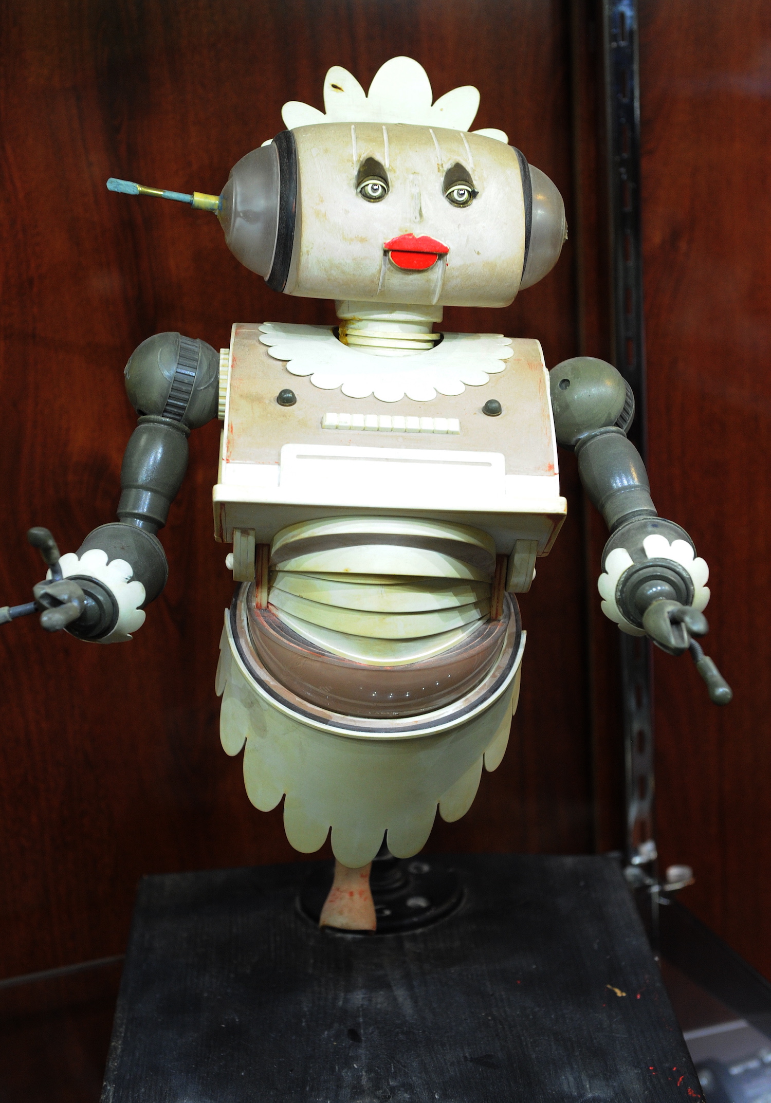 A Jetsons "Rosie the Robot" maquette that will soon be auctioned by Heritage Auction Galleries is displayed in Beverly Hills on July 16, 2010. The auction of music and entertainment memorabilia will take place on July 17 in Beverly Hills. AFP PHOTO/Mark RALSTON (Photo credit should read MARK RALSTON/AFP via Getty Images)