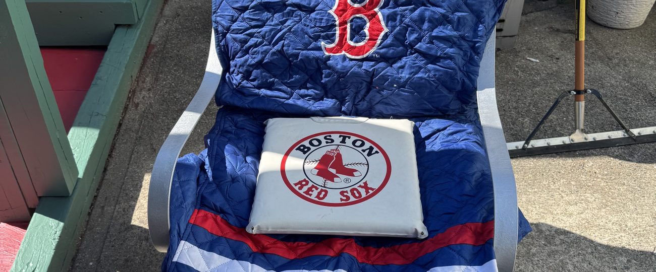 A dedicated son brings Fenway Park to his dad’s backyard