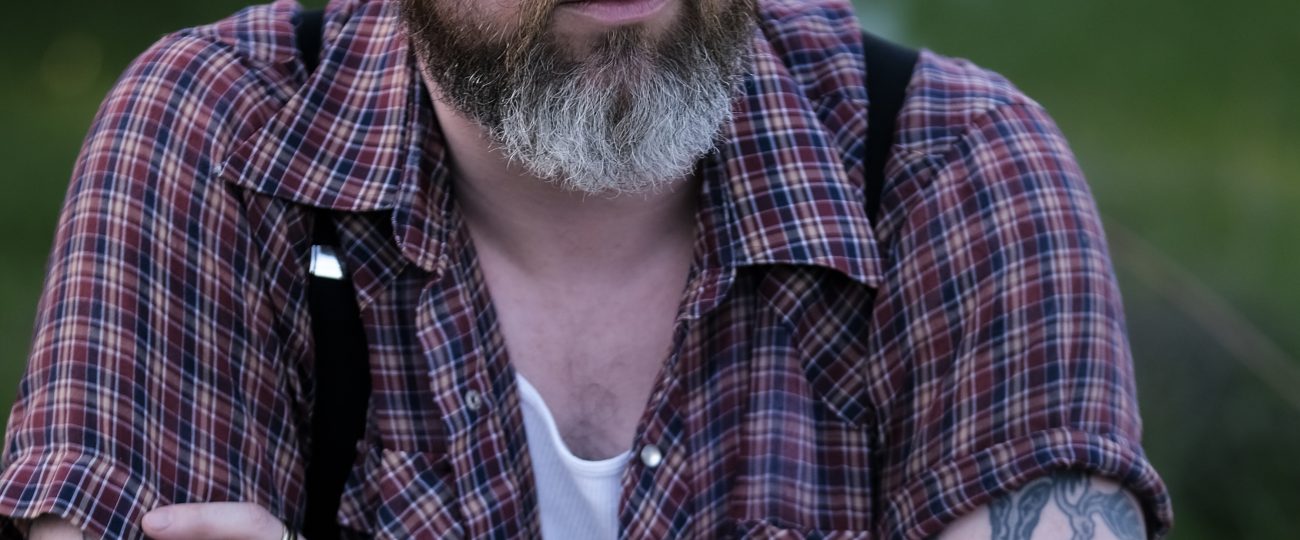 Bathroom doomscrolling may increase your risk of hemorrhoids