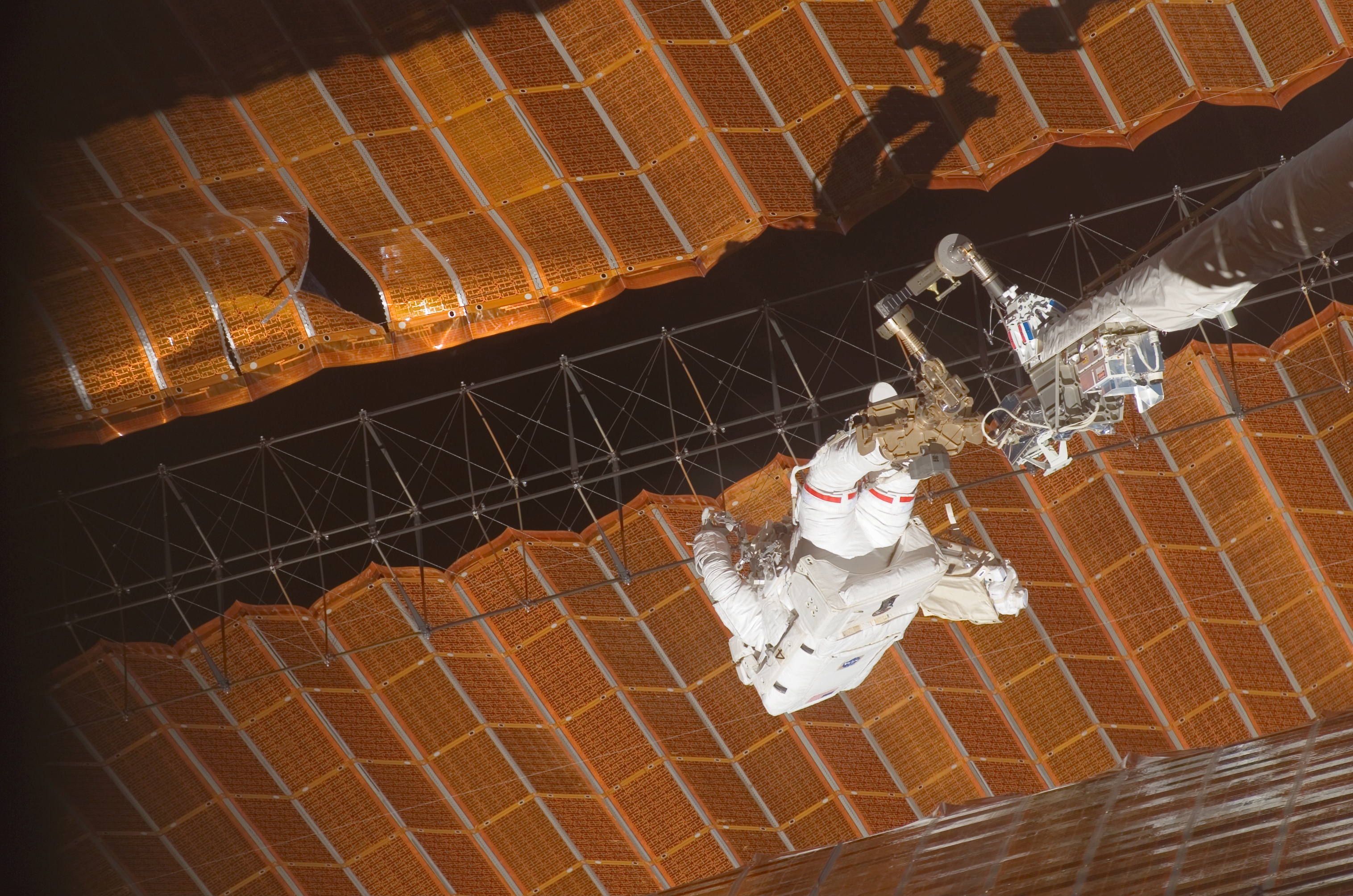 astronaut does repairs