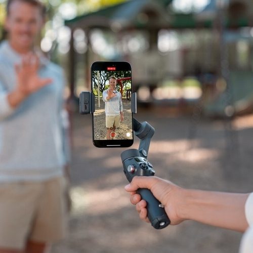 DJI Osmo Mobile 8 Gets Continuous 360-Degree Panning. Apple DockKit Support, and More