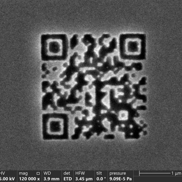 World’s smallest QR code is thinner than a lightwave