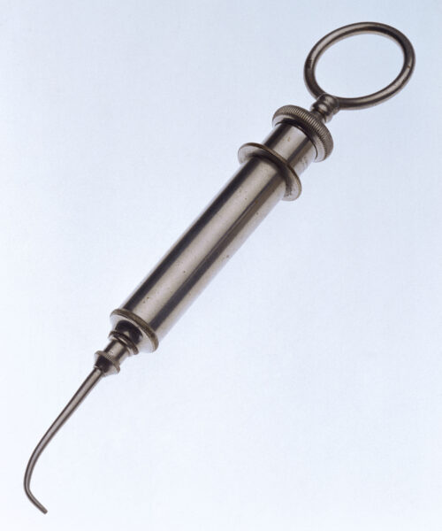 Do water picks really work? Dentists weigh in.