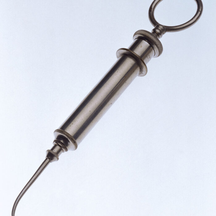 Do water picks really work? Dentists weigh in.