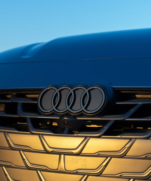 How Audi’s electromechanical progressive steering works