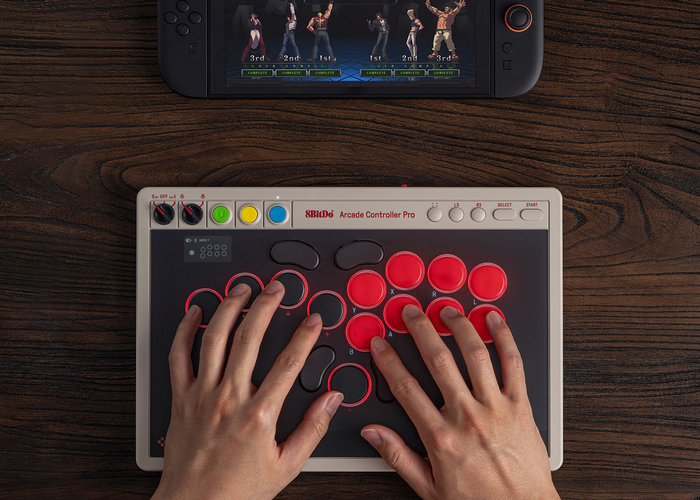 8BitDo Arcade Controller Pro Leverless Gamepad Has Built-In Screen for Adjusting Settings on the Fly