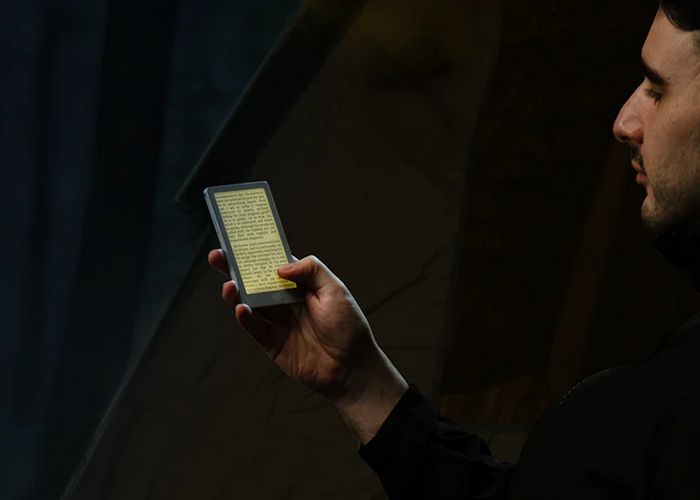 Xteink X4 Pro Adds Touchscreen, Lighting, and New Firmware to the Compact E-Reader