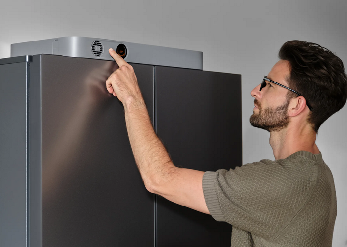 Jackery FridgeGuard Keeps Your Fridge Running for Up to 15 Hours During Outages